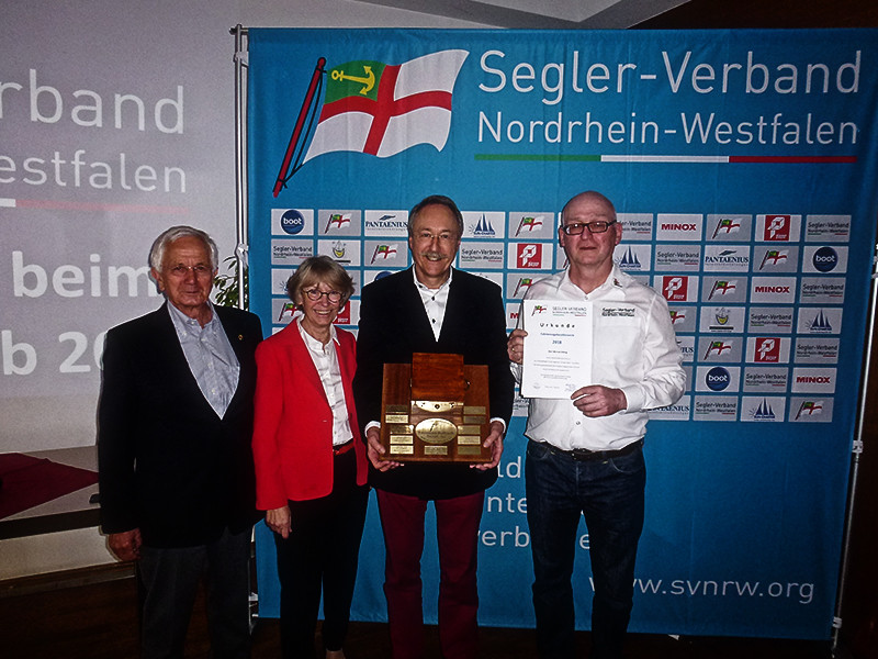 Michael Röhrig erhält den SVNRW-Wanderpreis "See"